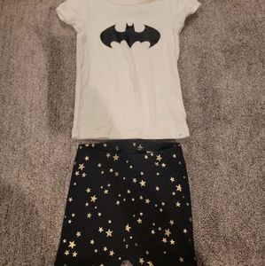Girls pajamas (size 5)